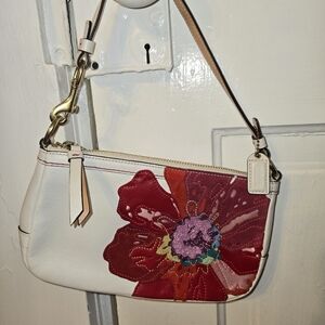 COACH White Leather Poppy Y2K Shoulder Bag